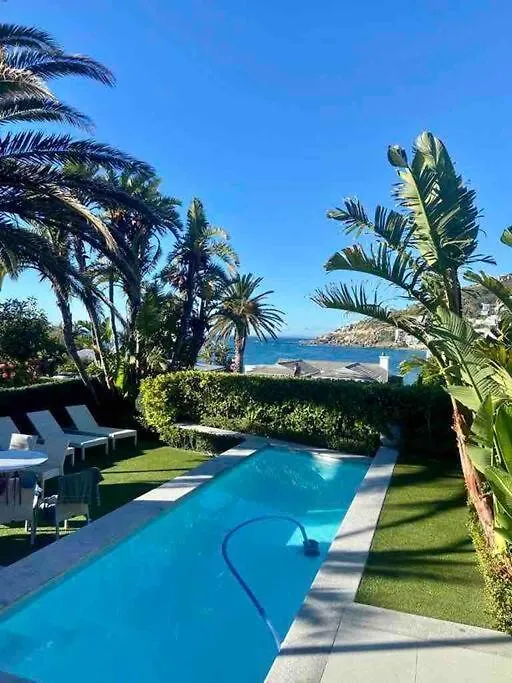 Paradise 4 Bed5Bath, Cliftonbeach-Lionshead Views Cape Town Villa