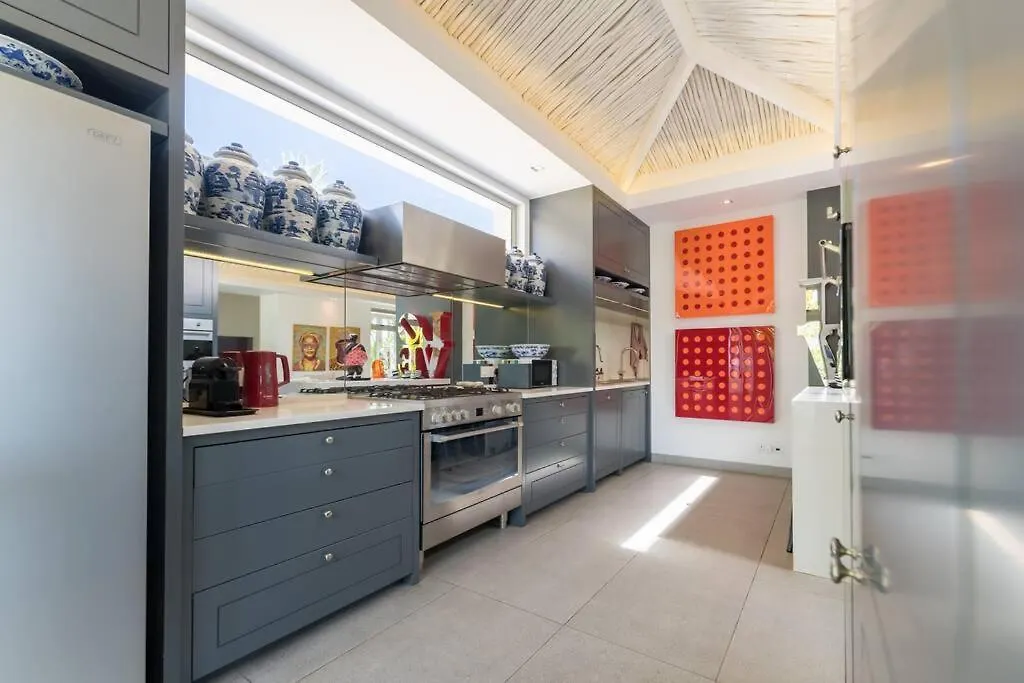 Villa Paradise 4 Bed5Bath, Cliftonbeach-Lionshead Views Cape Town Güney Afrika