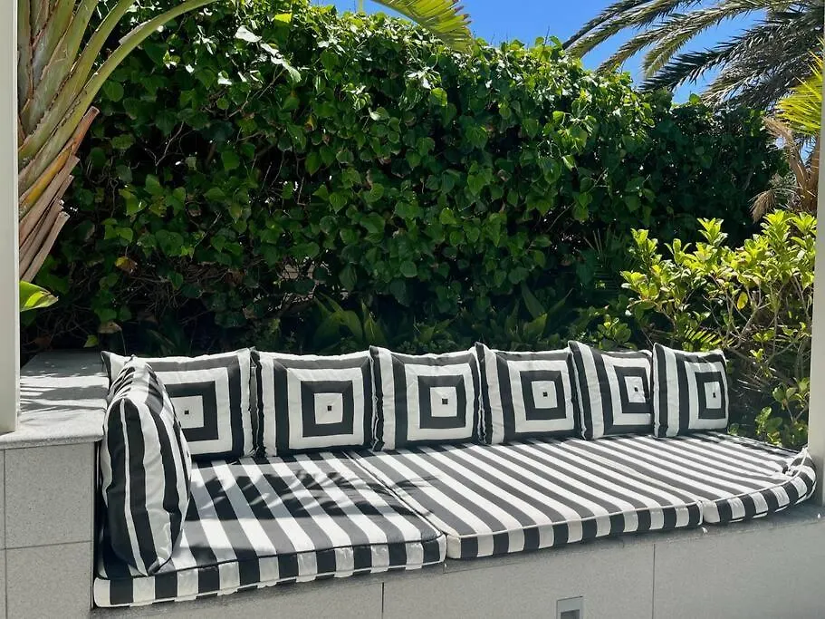 Paradise 4 Bed5Bath, Cliftonbeach-Lionshead Views Cape Town 0*,  Güney Afrika